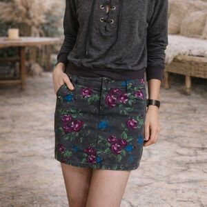 I Love H81 Gray Purple Floral Mini Jean Skirt Size 25